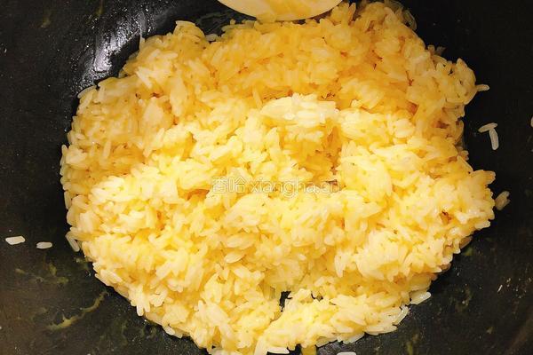 鲜虾菠萝饭的做法图解6