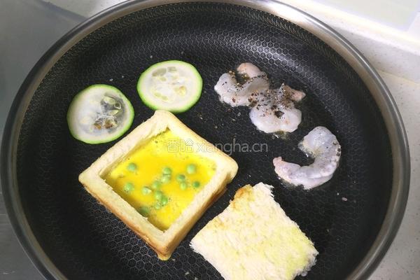虾肉三明治的做法图解1
