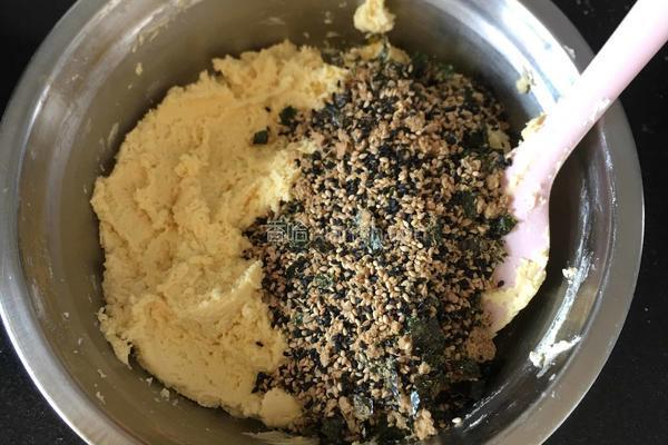 海苔肉松芝麻饼的做法图解6