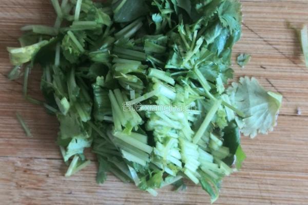 洋葱烧茄子的做法图解2