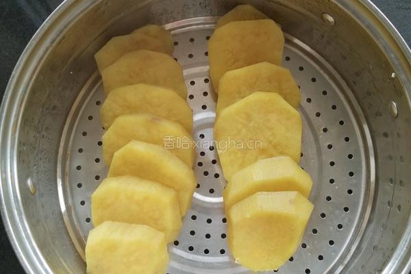 地瓜鸡蛋小饼的做法图解2