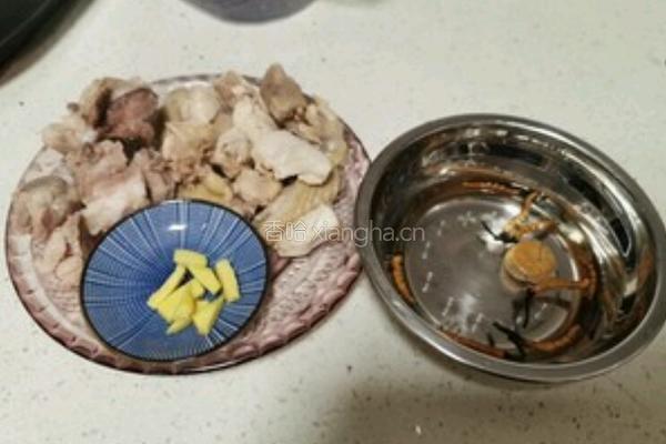 几步就能搞定的虫草鸡汤的做法图解2