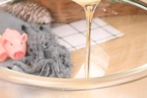晶莹剔透的水晶紫薯糕凤九同款超好吃的做法图解3