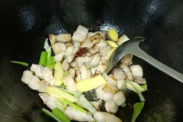 红烧肉炖土豆的做法图解5