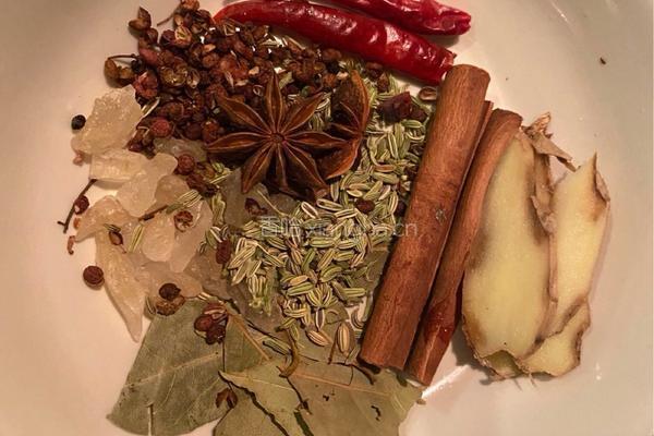 卤牛蹄筋的做法图解4