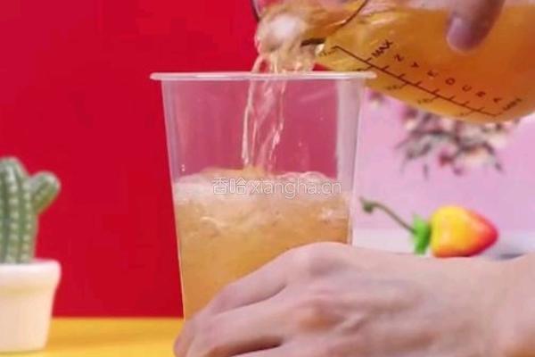 香茅莓莓水果茶的做法图解6