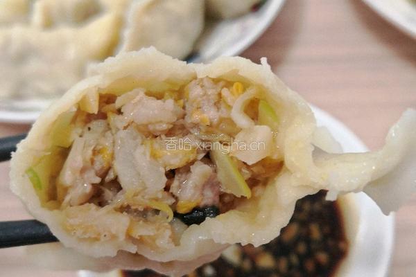 猪肉酸菜馅饺子的做法图解15