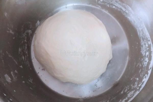 猪肉酸菜馅饺子的做法图解3