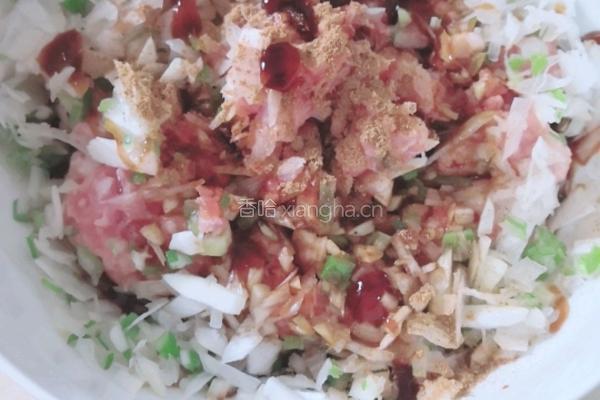 猪肉酸菜馅饺子的做法图解7