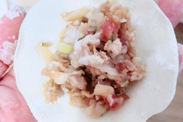 猪肉酸菜馅饺子的做法图解10
