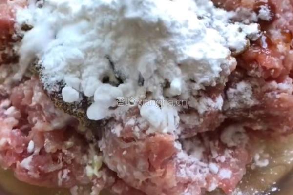 白菜肉卷的做法图解4