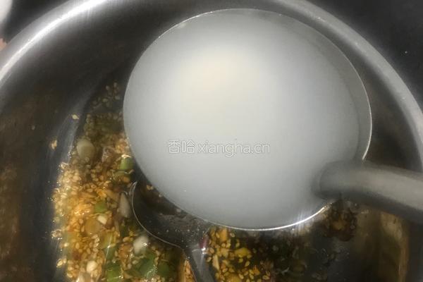 酸汤水饺的做法图解5