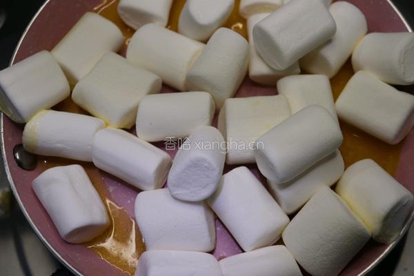 樱花抹茶雪花酥的做法图解4