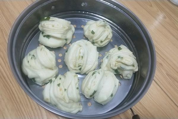 自制葱花花卷的做法图解10