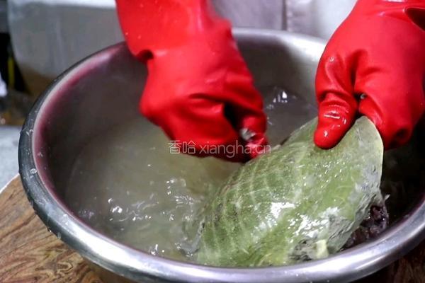 大厨教你不放任何香料红烧甲鱼的做法图解1