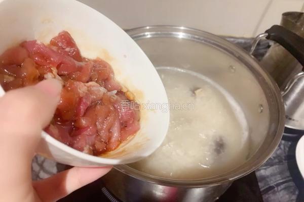 香菇青菜瘦肉粥的做法图解4