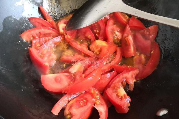 双西合璧之西红柿炒西兰花的做法图解3
