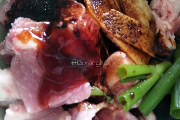 蜜汁鲜肉粽的做法图解2