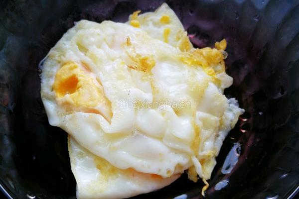 禾花鱼豆腐汤的做法图解1
