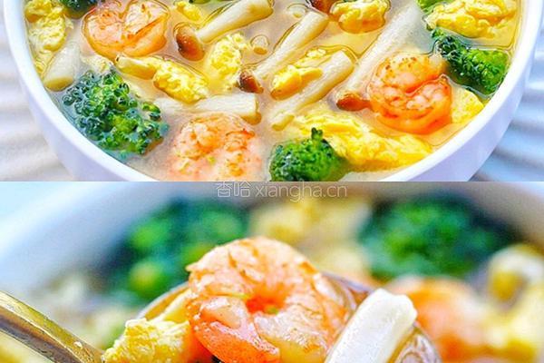 西兰花虾仁菌菇汤的做法图解3