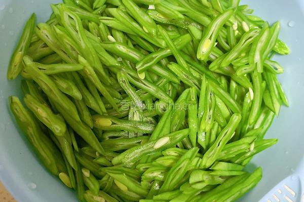 清炒芸豆丝的做法图解2