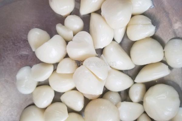 蒜蓉粉丝河蚌的做法图解4