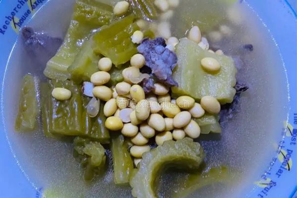 苦瓜黄豆排骨煲