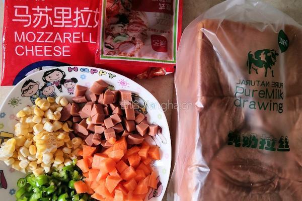 吐司花样披萨的做法图解1