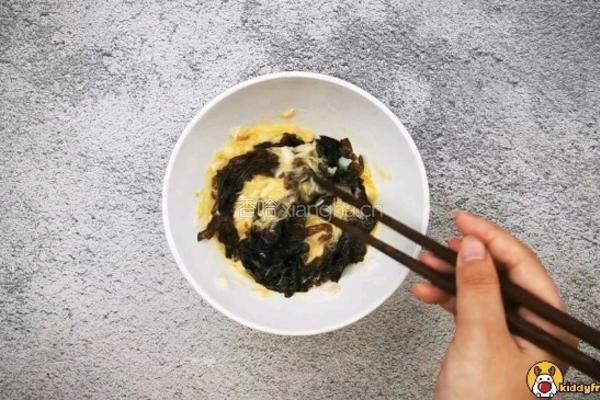 鳕鱼紫菜炒蛋的做法图解7