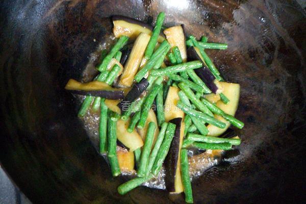 茄子豆角的做法图解6