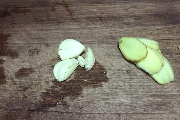 酱油鸡的做法图解2