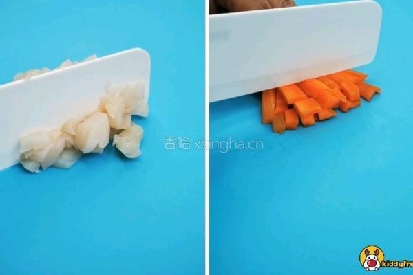 三色贝柱炒饭的做法图解2