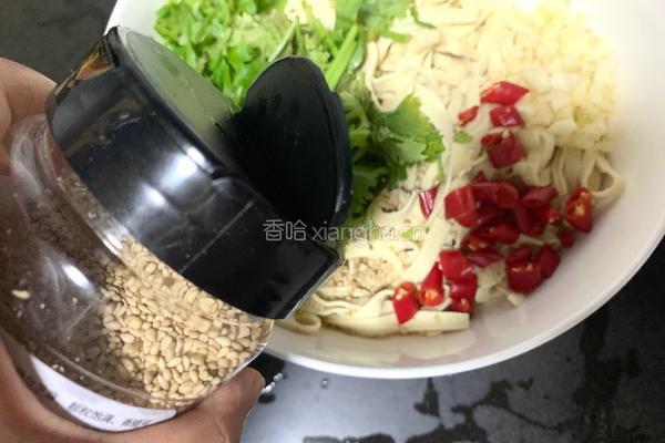 凉拌豆腐皮的做法图解4