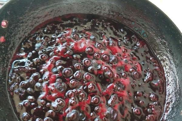 蓝莓酱的做法图解6