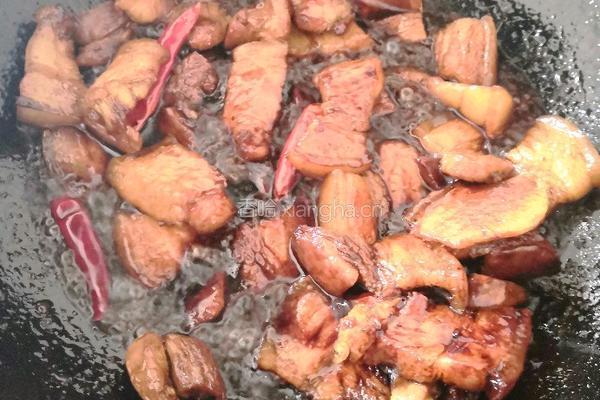 红烧肉焖土豆的做法图解8