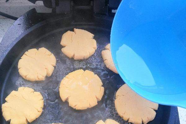 奶香玉米饼的做法图解5