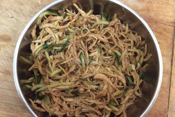 减脂凉拌鸡胸肉丝的做法图解12