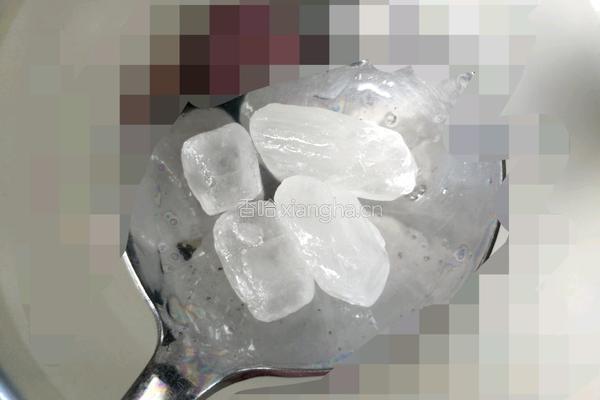 桂圆红枣银耳莲子羹的做法图解8