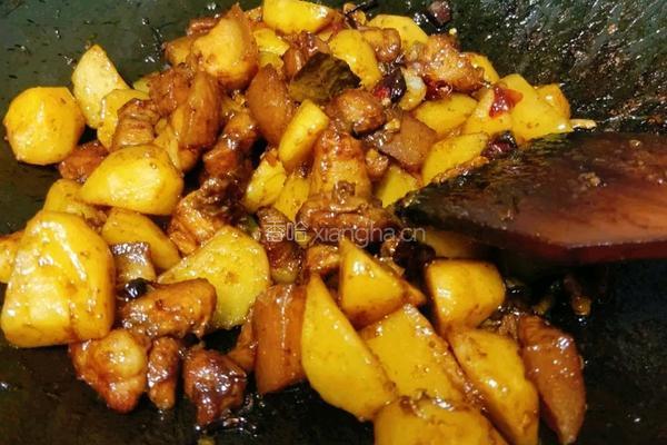 红烧肉土豆的做法图解4