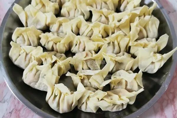 香菇胡萝卜肉馅蒸云吞的做法图解5