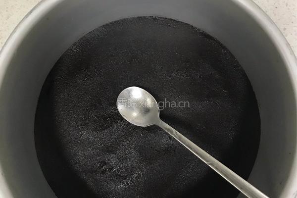 草莓慕斯蛋糕的做法图解3