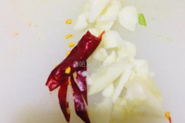 红薯梗炒过油肉的做法图解3