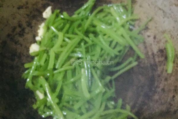 红薯梗炒过油肉的做法图解5