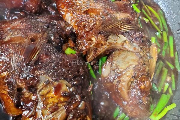 红烧鱼塞肉的做法图解6