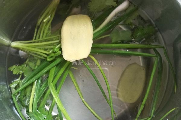 香葱白切鸡的做法图解3