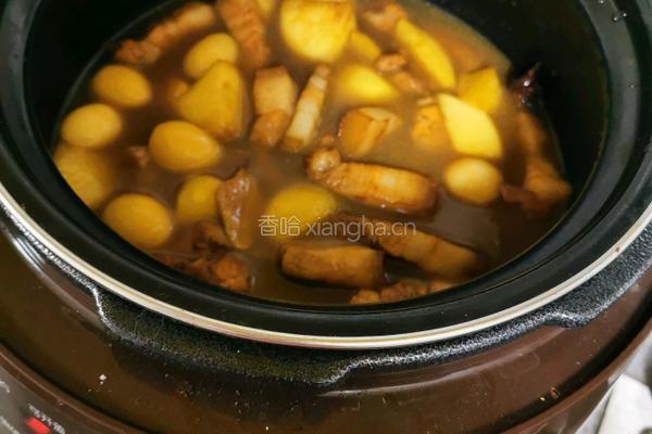 红烧肉炖鹌鹑蛋的做法图解8
