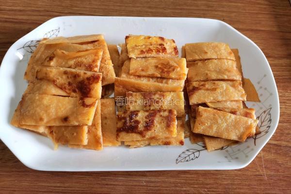 煎饼回锅肉的做法图解1