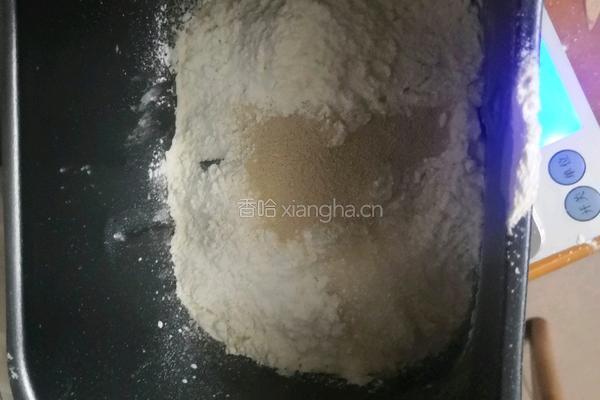 椰丝面包的做法图解3