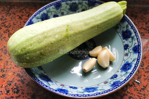 蚝油云南小瓜的做法图解1