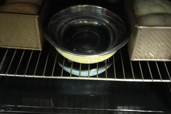 中种超软土司面包的做法图解12